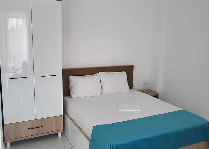 Savoy דירה מאמאיה